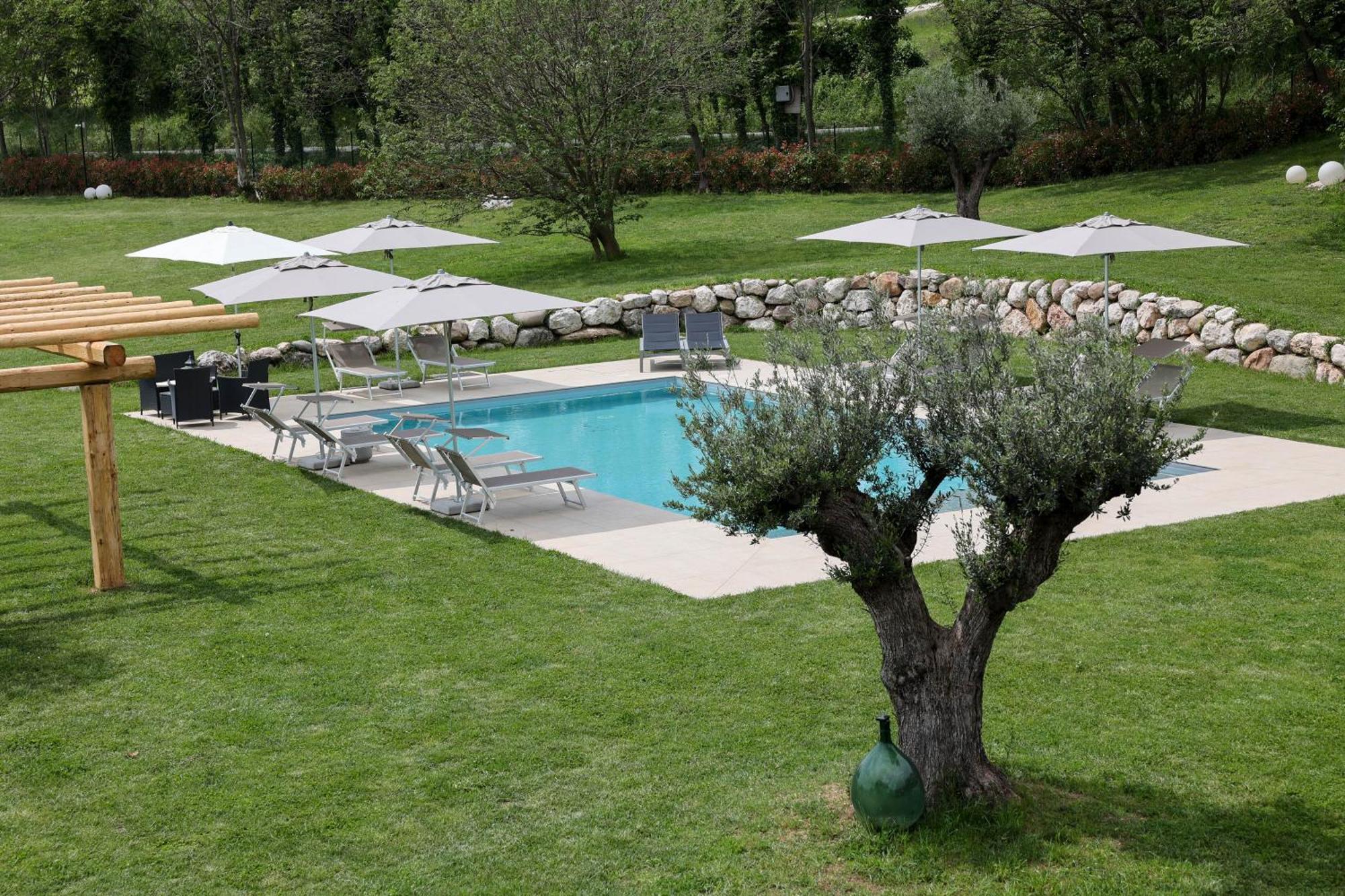 Bed And Breakfast Le Giale 카스텔누보델가다 외부 사진